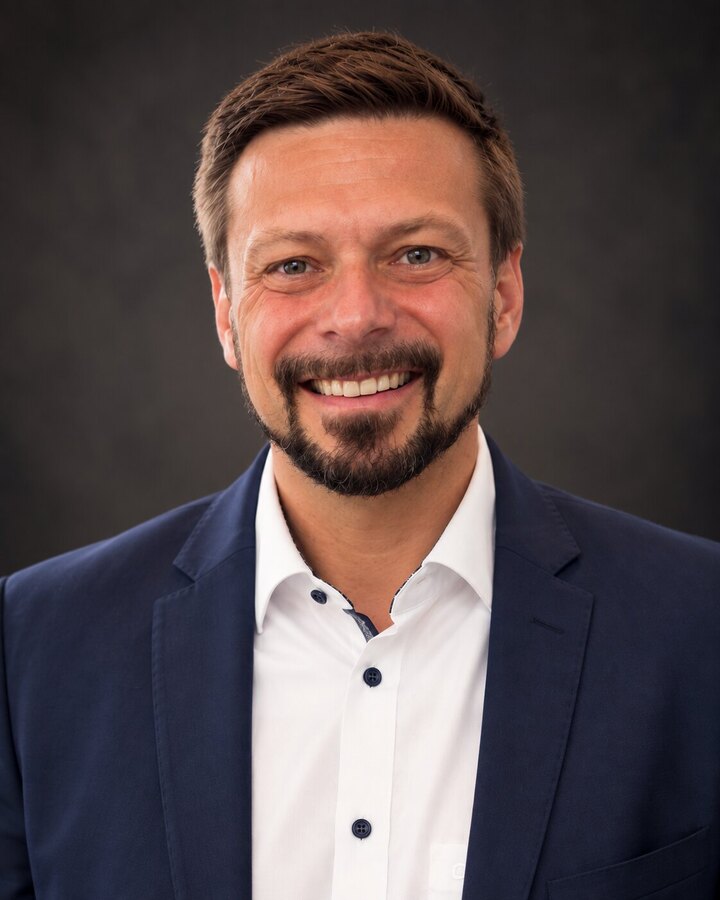 Felix Kraft, Autorenporträt